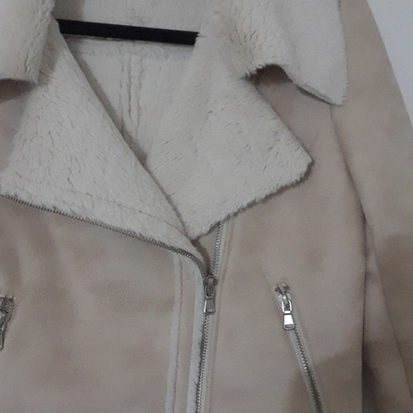 Jacket - Picture 4 of 7